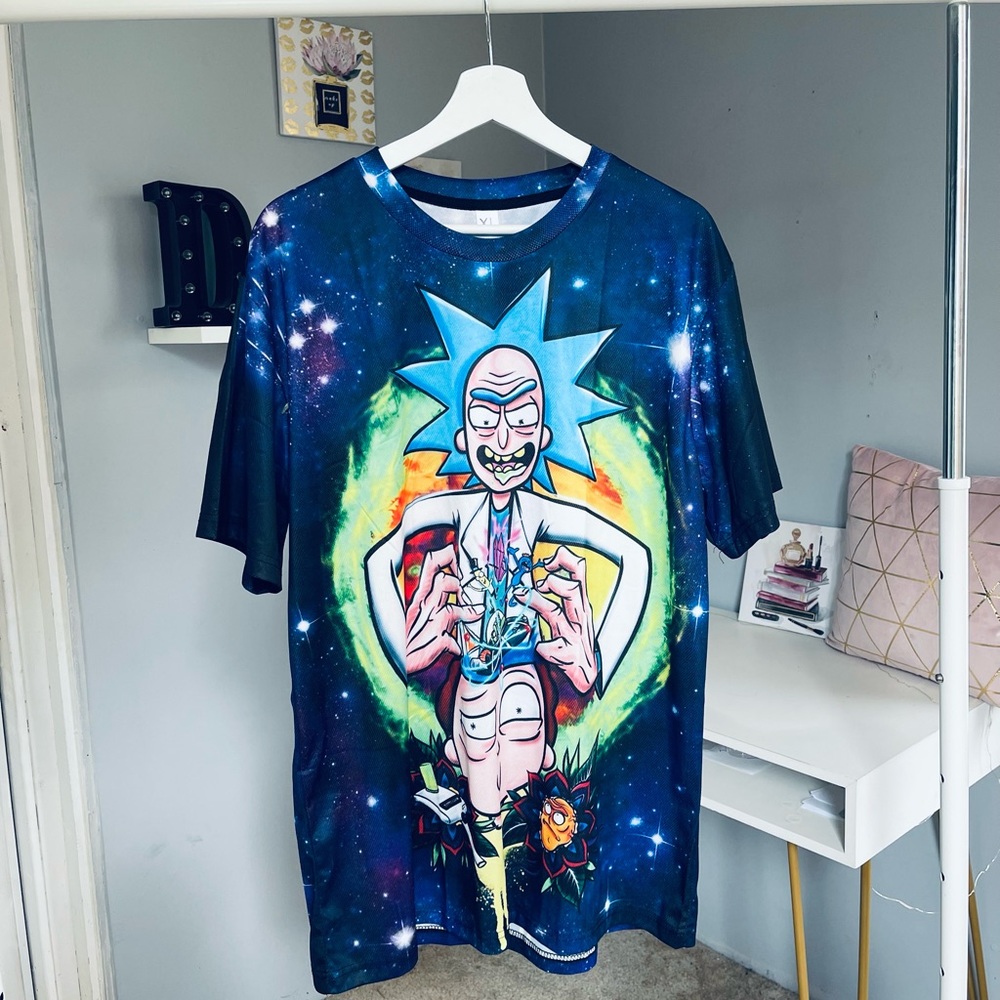Super cool graphic shirt for men size XL